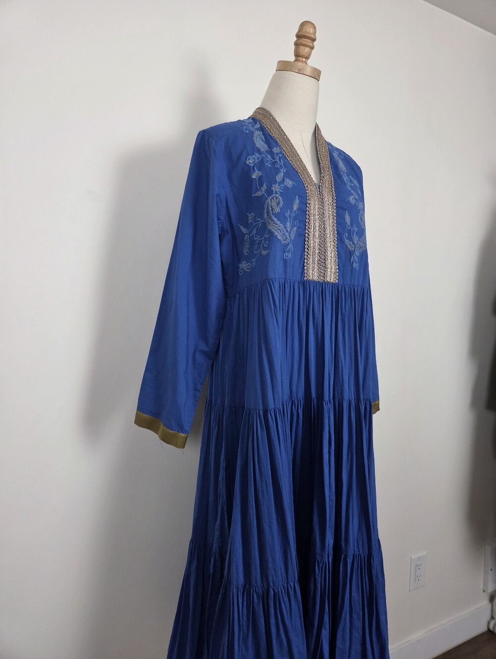 April Cornell Tiered Maxi Dress Size Large Full Ethnic Blue V-neck (c1) - Picture 6 of 11